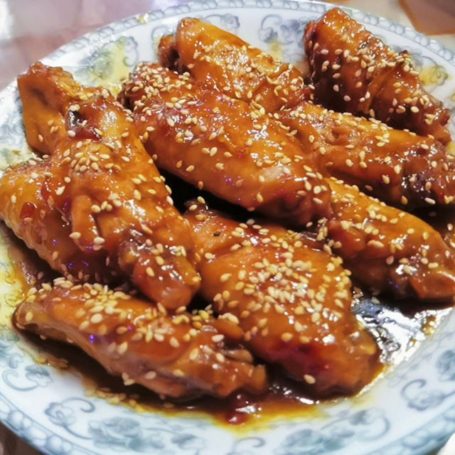 {賭馬}(怎样烧可乐鸡翅) {賭馬}(怎样烧可乐鸡翅)